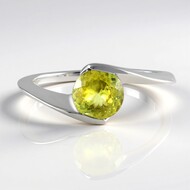 Anello in argento con Sfene