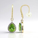 Orecchini in oro con Peridoto Wagogo