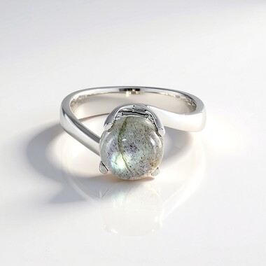 Anillo en plata con Labradorita verde de Maniry (KM by Juwelo)