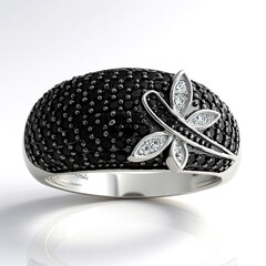Anello in argento con Spinello Nero