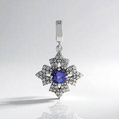 Ciondolo in argento con Tanzanite