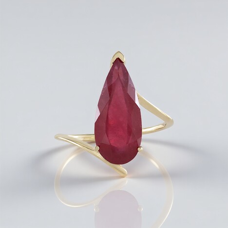 Anello in oro con Rubino del Madagascar (de Melo Gold)