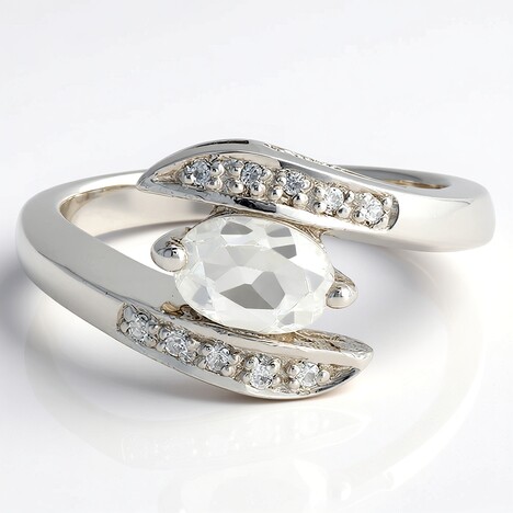 Anello in argento con Berillo Himalayano