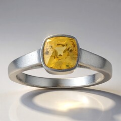 Anello in argento con Zircone Giallo