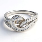 Anello in argento con Zaffiro Bianco