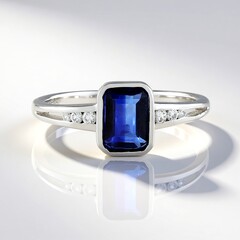 Anello in argento con Cianite del Nepal