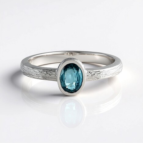 Anello in argento con Cianite Blu Foglia di Tè