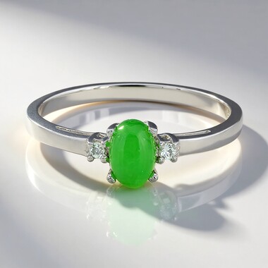 Anello in argento con Crisoprasio Imperiale