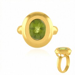 Zilveren ring met een peridoot (de Melo Essence)