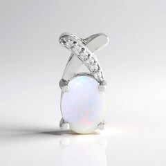Ciondolo in argento con Opale Australiano