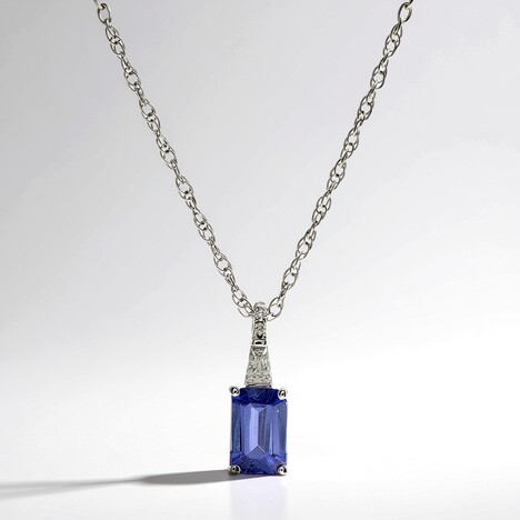 Collana in oro con Tanzanite AAA