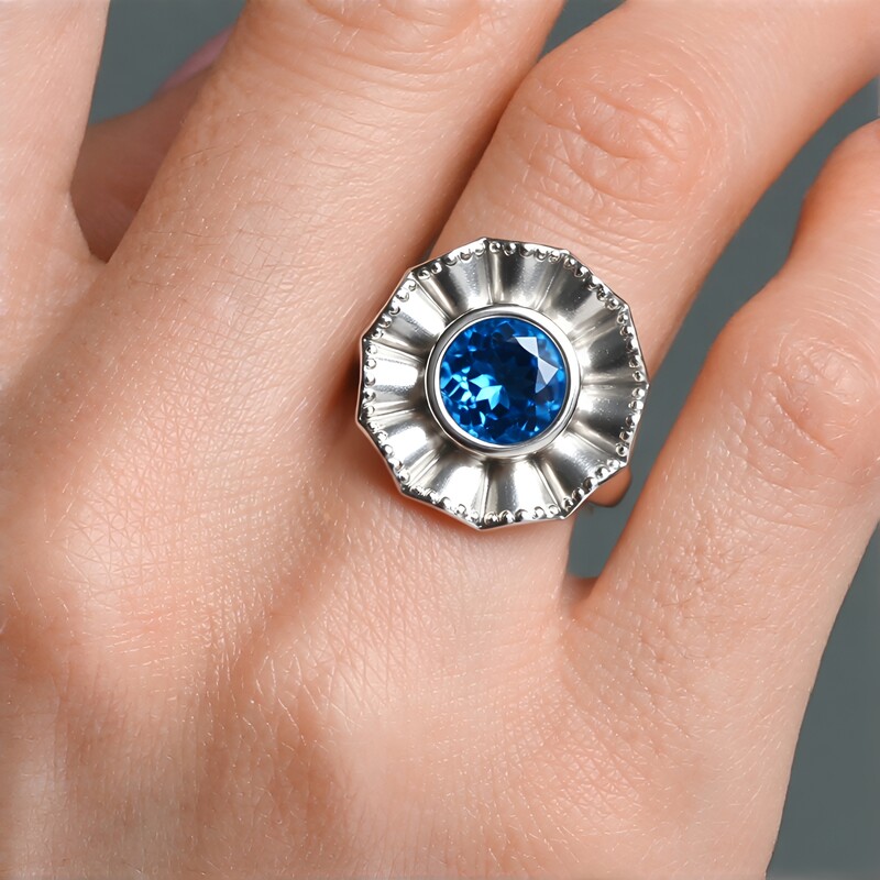 Schweizblauer Topas-Silberring (Remy Rotenier)