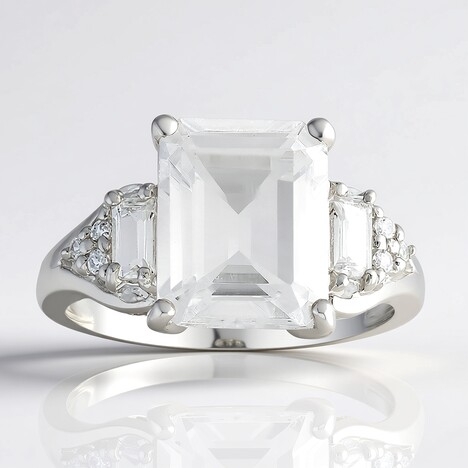 Anello in argento con Quarzo Bianco