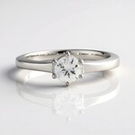 Anello in argento con Zircone