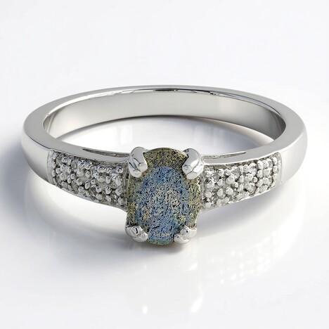 Anello in argento con Labradorite