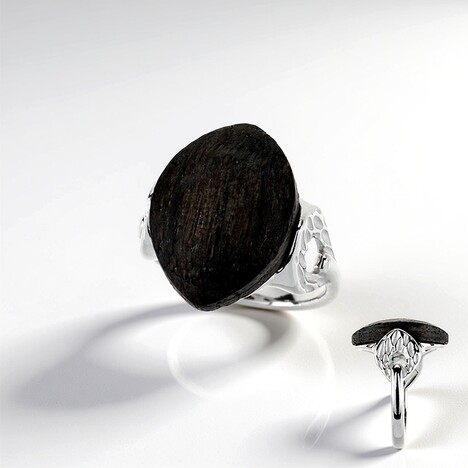 Anello in argento con Quercia Nera (dagen)