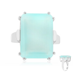 Anillo en plata con Calcedonia agua