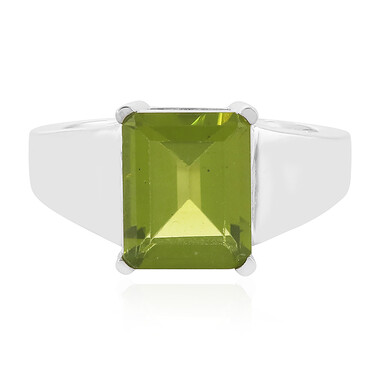 Anillo en plata con Peridoto