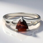 Anello in argento con Occhio di Tigre Rosso