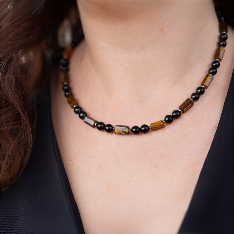 Collar en plata con Ojo de tigre