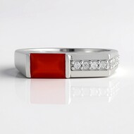 Zilveren ring met een Rode onyx