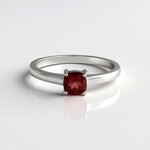 Anello in argento con Granato Mozambico