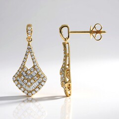 Orecchini in oro con Diamante SI1 (H)