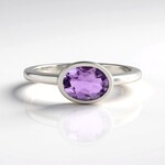 Anello in argento con Ametista