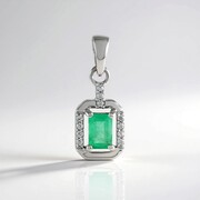 Pendentif en argent et Emeraude de Socoto