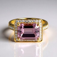 Gouden ring met een Roze diaspoor (AMAYANI)