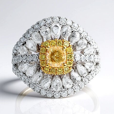Anello in oro con Diamante Giallo SI2 (CIRARI)