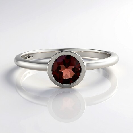 Anello in argento con Granato Mozambico