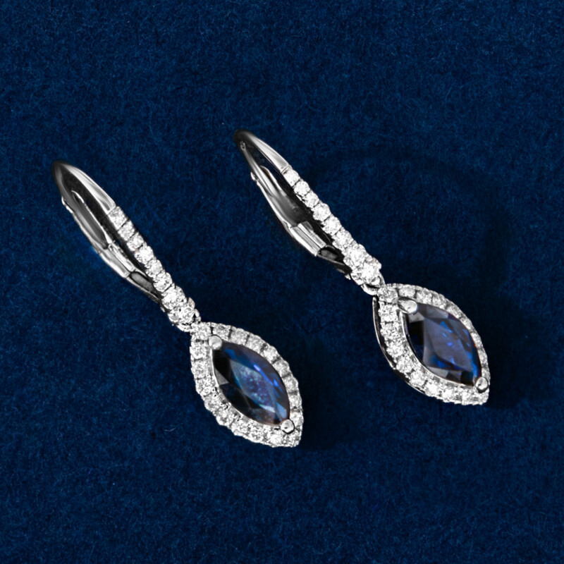 Gouden oorbellen met Blauwe Ceylon saffieren