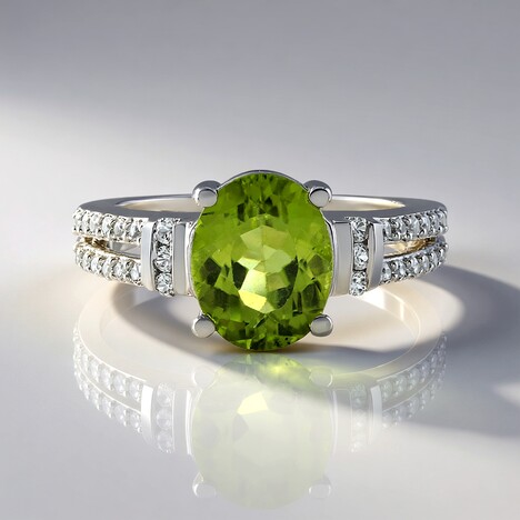 Anello in argento con Peridoto