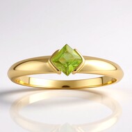 Anello in oro con Sfene