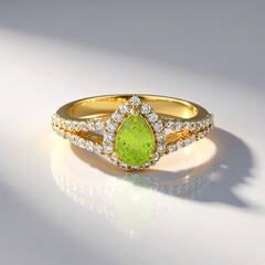 Bague en or et Sphène