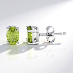 Orecchini in argento con Peridoto