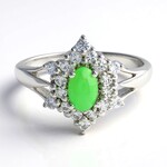 Anello in argento con Crisoprasio Imperiale