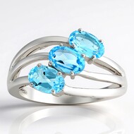 Anillo en plata con Topacio azul suizo (Pallanova)
