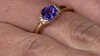 Gouden ring met een AAA tanzaniet