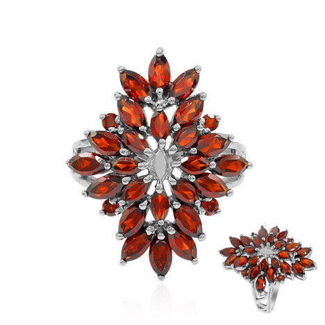 Anello in argento con Granato Mozambico