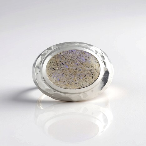 Anello in argento con Labradorite (MONOSONO COLLECTION)