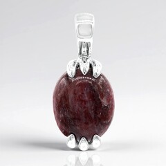 Ciondolo in argento con Thulite
