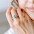 Bague en argent et Apatite bleu néon