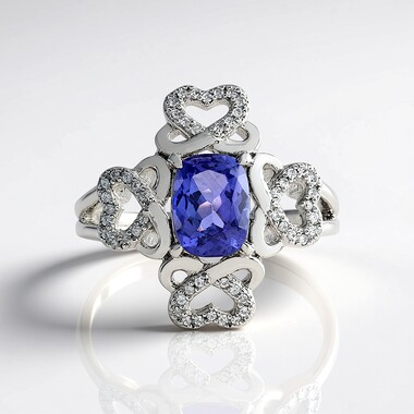 Anello in argento con Tanzanite