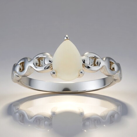 Anello in argento con Opale Bianco