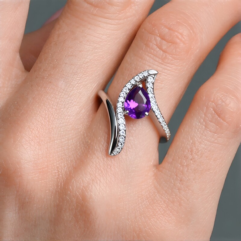 Anello in argento con Ametista Siberiana (de Melo Essence)