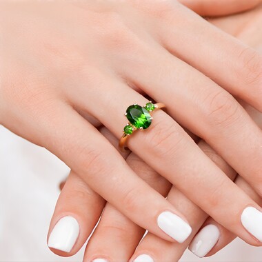 Anillo en plata con Diópsido de Rusia