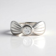 Anello in argento con Zircone (Adela Silber)
