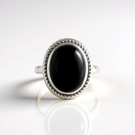 Anello in argento con Onice Nero